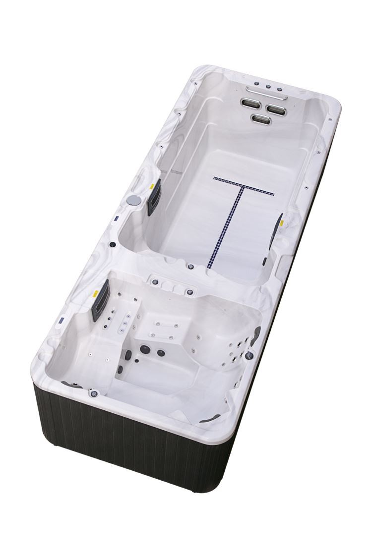 6m piscina amb massatge